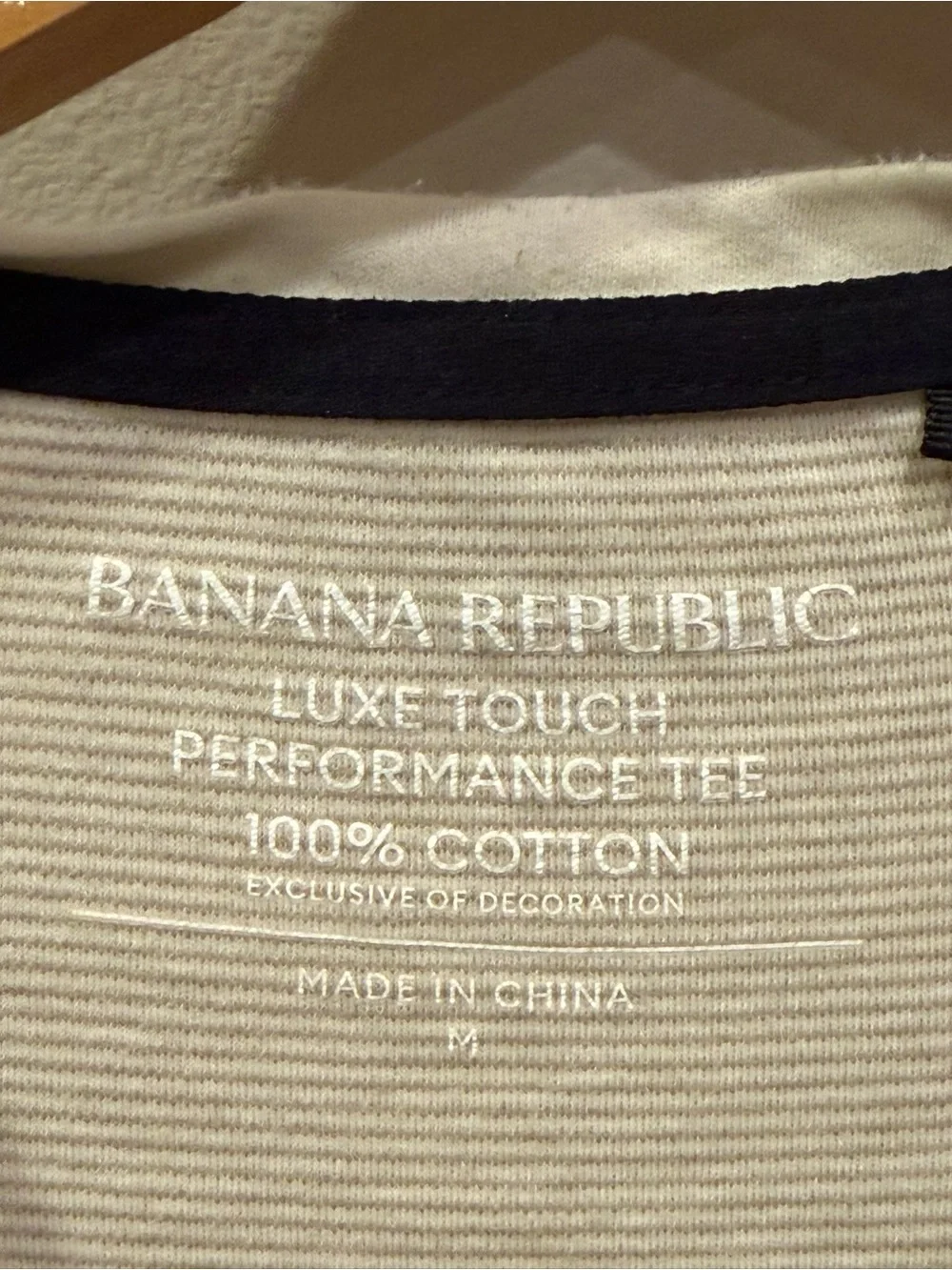 Banana Republic Men's Light Cream Short Sleeve Crew Tee